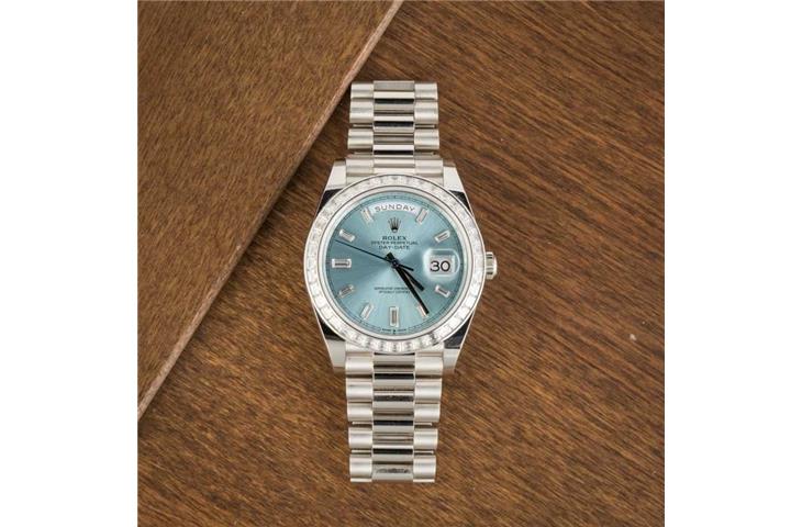 how to wind a rolex manually