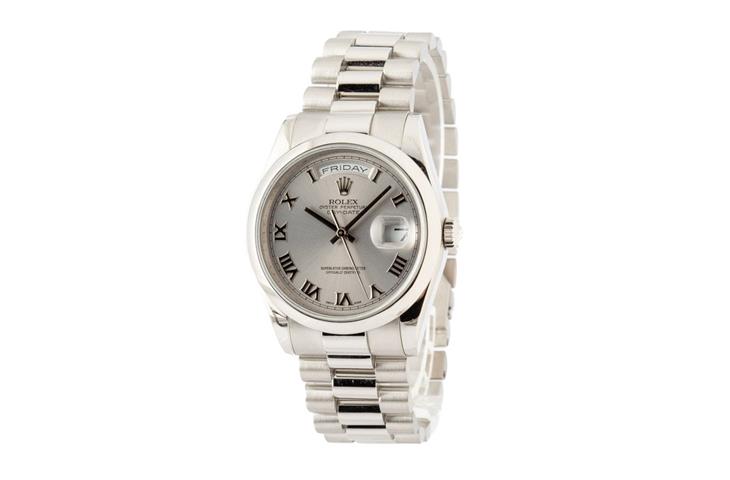 How to store Rolex between services?